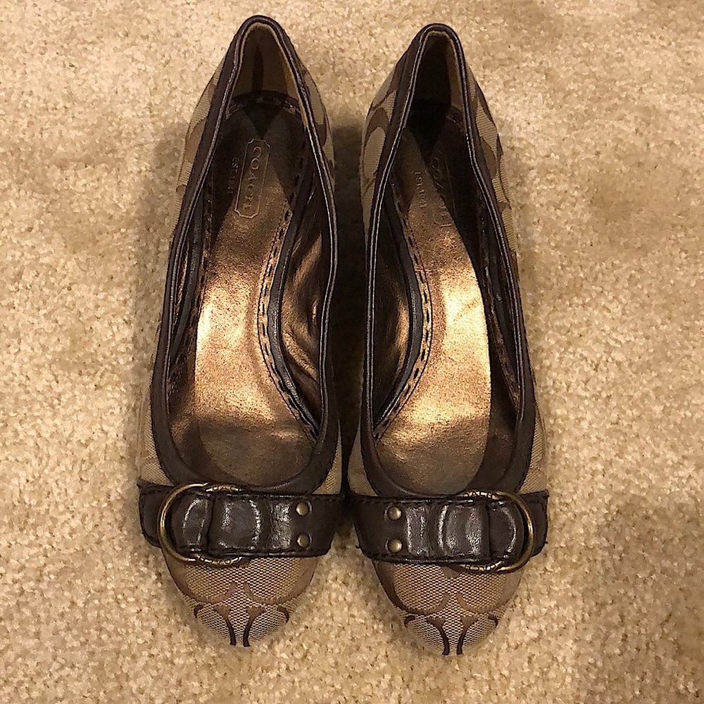 EUC🌟 COACH low heel dress shoes